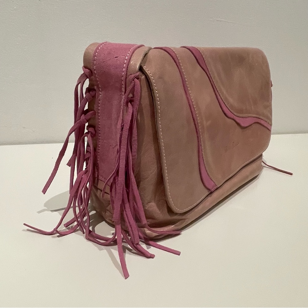 Bella Donna Italian crafted leather handbag with fringe. In Barbie pink. - Picture 4 of 12